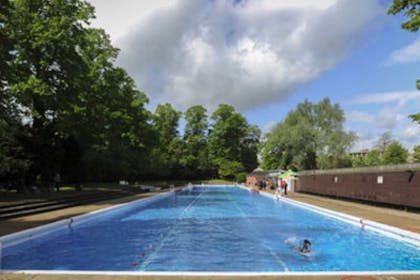 Jesus Green Lido - Things to do in Cambridge - Netmums