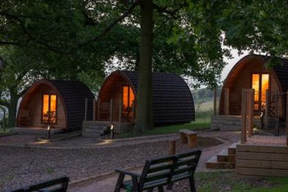 Lookout Lodge - Sleepover at the Zoo, Whipsnade