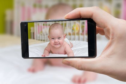 Taking a baby photo on a phone