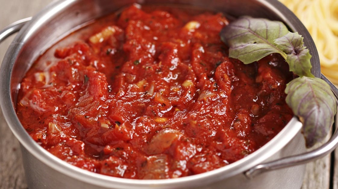 Tomato pasta sauce (made with passata) recipe - Netmums