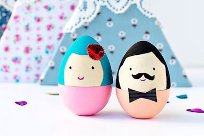 Mr and Mrs egg characters