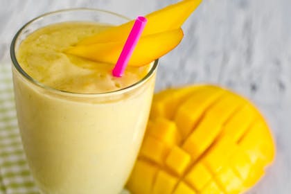 36. Banana and mango smoothie
