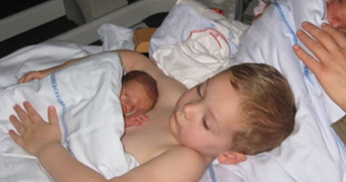 The most beautiful photo of skin-to-skin contact - Netmums