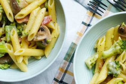 Blue cheese and bacon pasta