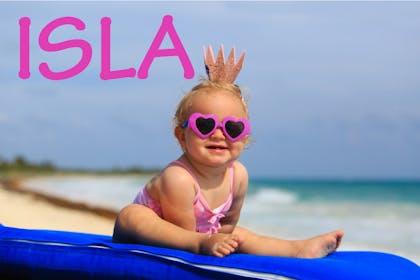 Baby girl on beach - Isla