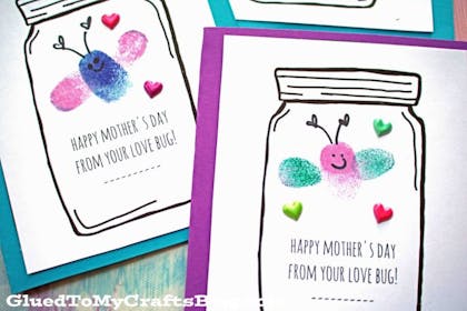 Fingerprint love bug in a jar printable Mother's Day cards