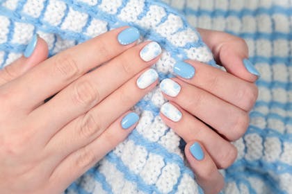 9. Blue wintry nails
