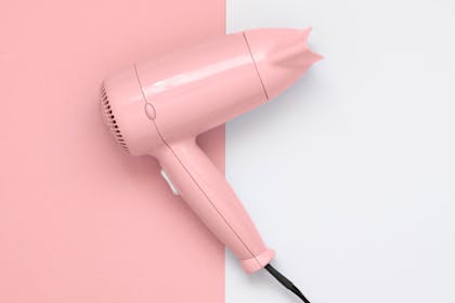 7. Use a hair dryer on the vagina