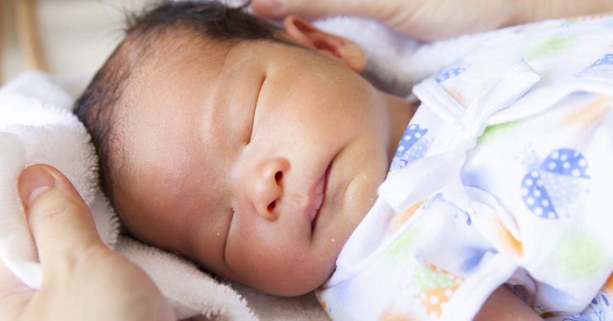 How to top and tail your newborn Netmums