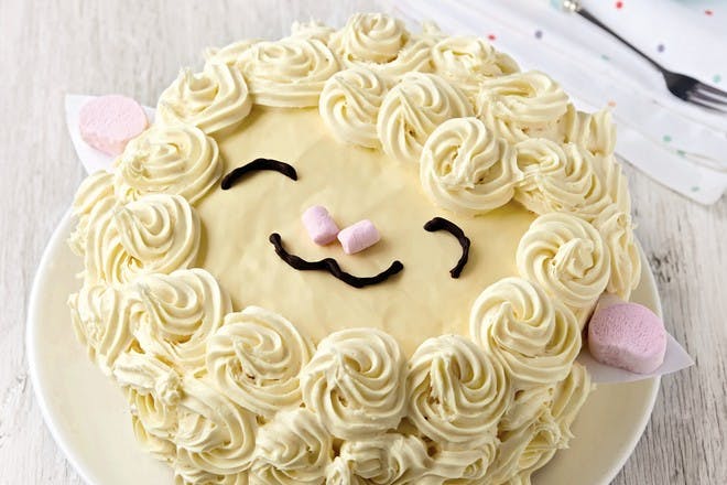 Sheep birthday cake. Lamb Easter cake. Aldi Baa Baa cake recipe