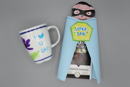 DIY Super Dad kids craft idea for Father's Day gift