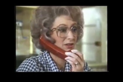Maureen Lipman talks on the phone in 1980s BT advert 