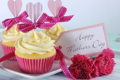 Mother's Day cupcakes
