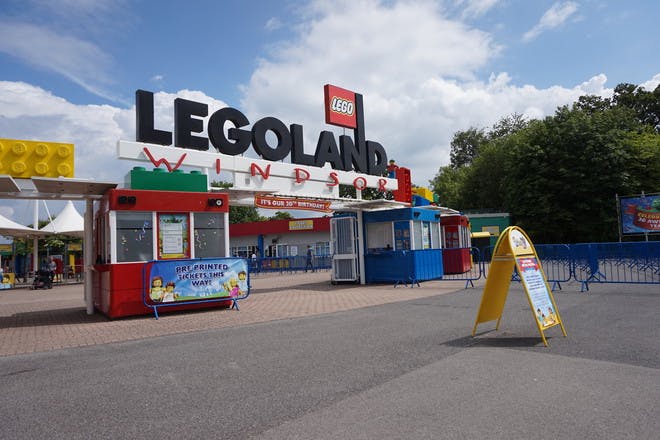 Police Urge Mums To Check Pictures For Legoland Sex Attacker Netmums