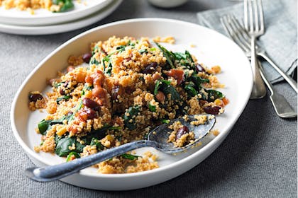 Spicy bean and spinach couscous