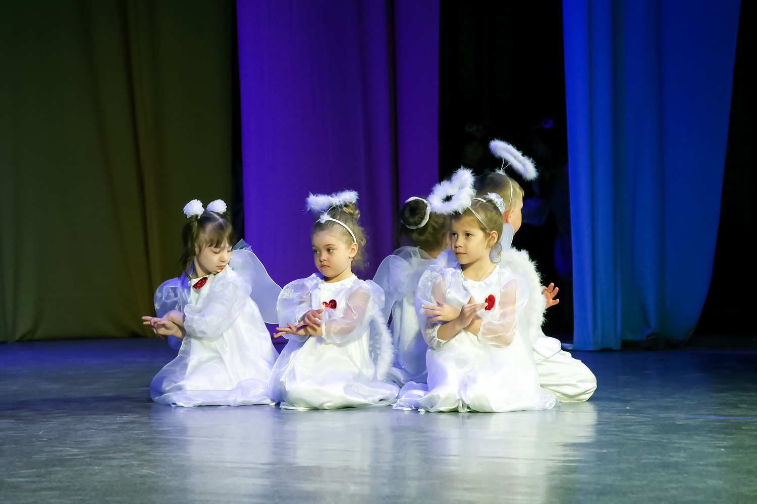 Angel clearance nativity costume