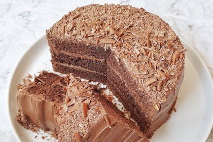Bruce Bogtrotter's chocolate cake