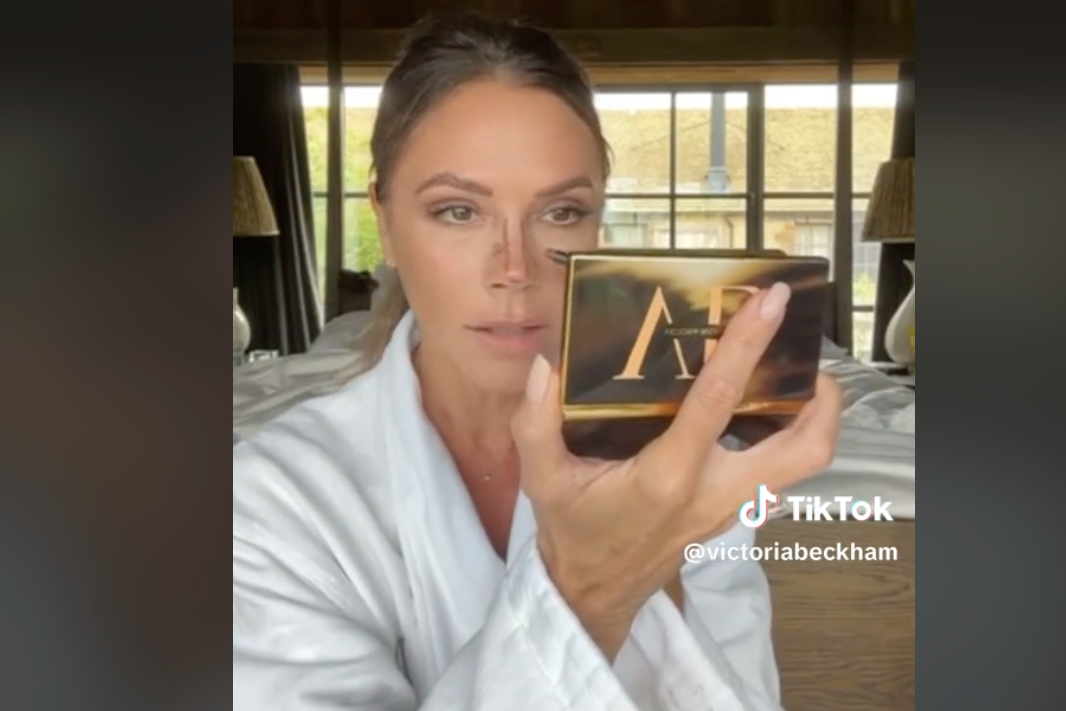 Victoria Beckham's Make-up Tutorial Praised As 'best Ever Contouring ...