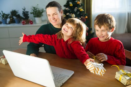 Family doing a Christmas Zoom call