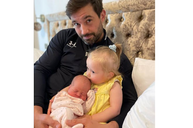 Jamie Jewitt with two daughters 