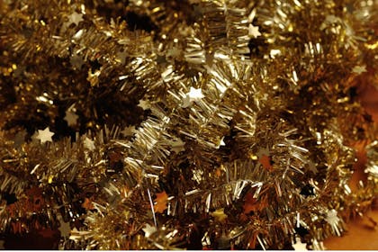 gold tinsel with star detail