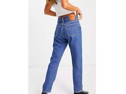 Levi's 501 crop jeans in mid wash
