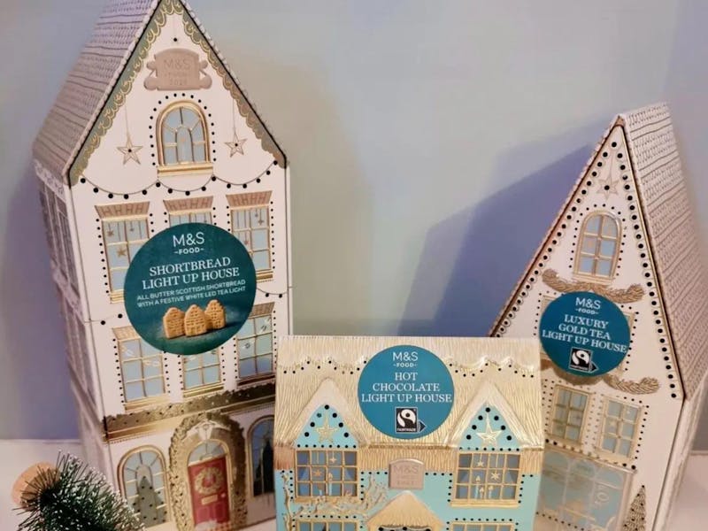 M&S shoppers 'so excited' as £4 Christmas light-up biscuit tins are ...