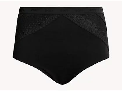 The high-waisted knickers  shoppers are calling 'the most  comfortable' pants they've ever worn - Netmums Reviews