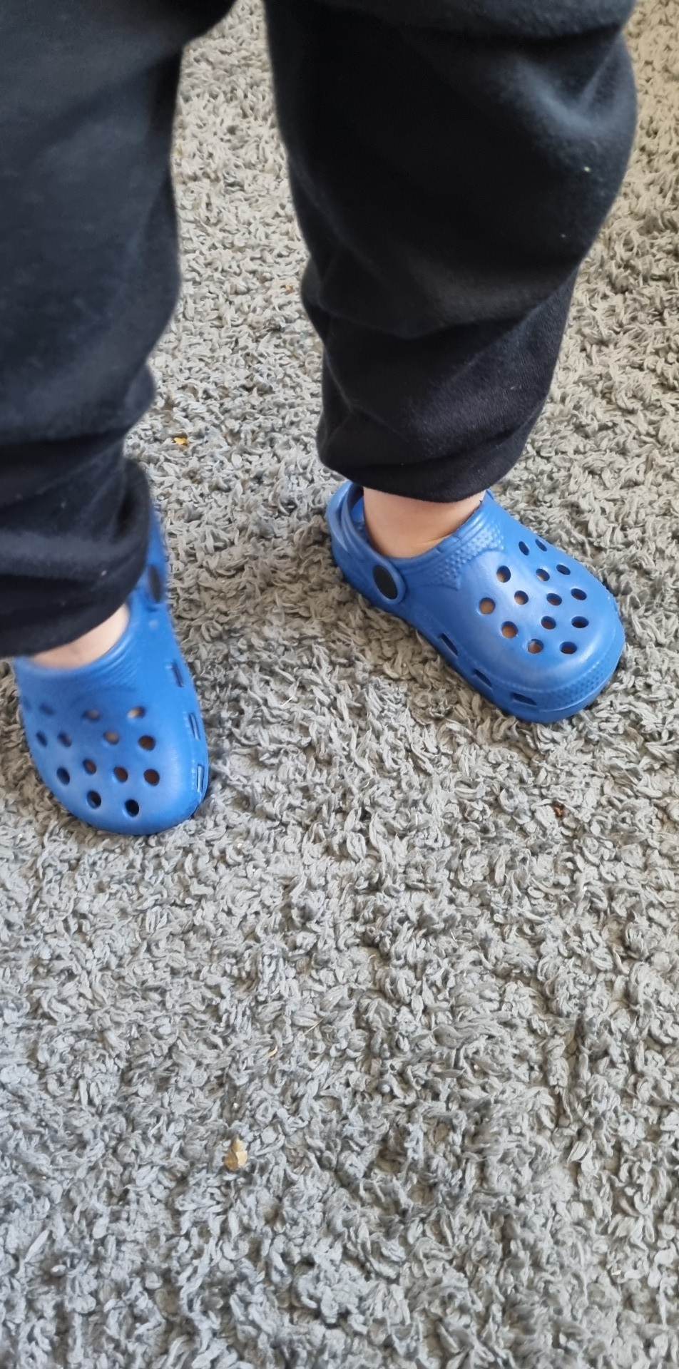 Home bargains sales crocs