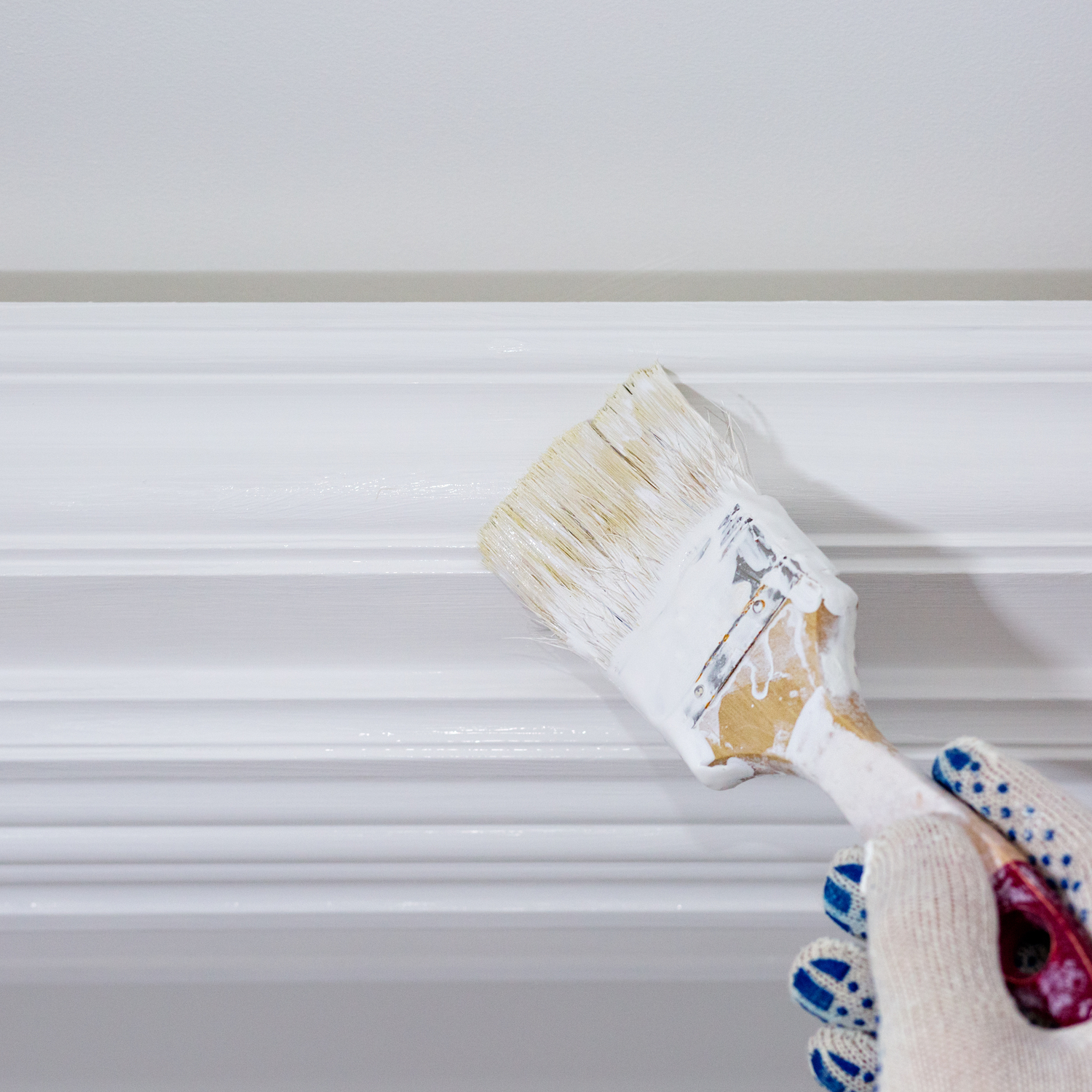 How to paint skirting boards with carpet down (and keep them clean, too