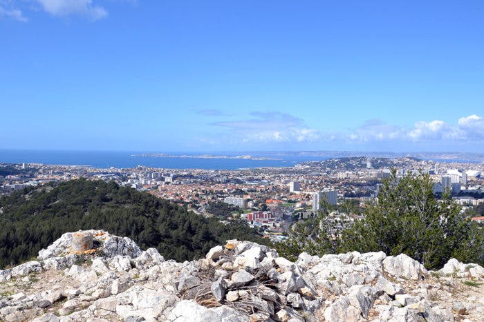 Vue sur la ville de Marseille depuis la Crête des Escampons