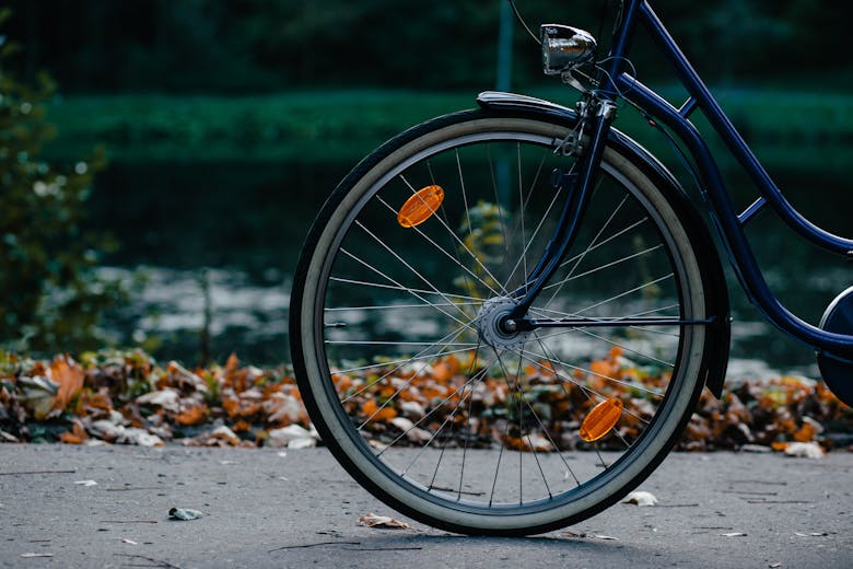 Roue de vélo avec un catadioptre