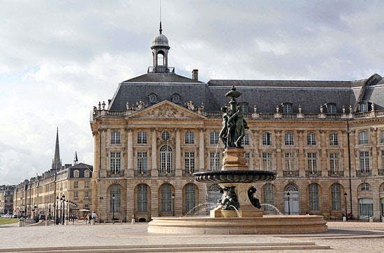  La Place de la Bourse à Bordeaux