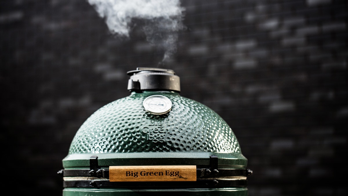 Big Green Egg kamado barbecue