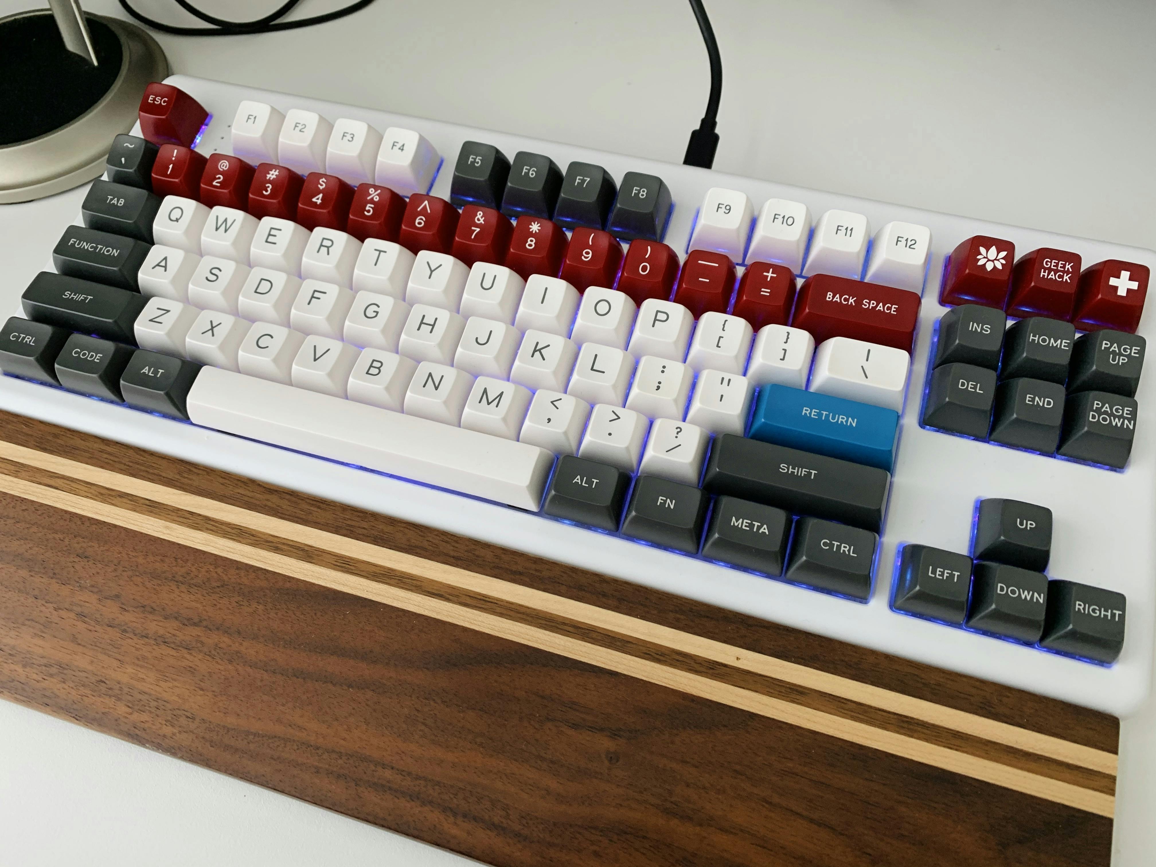 A high profile keyboard with 67g Zilents