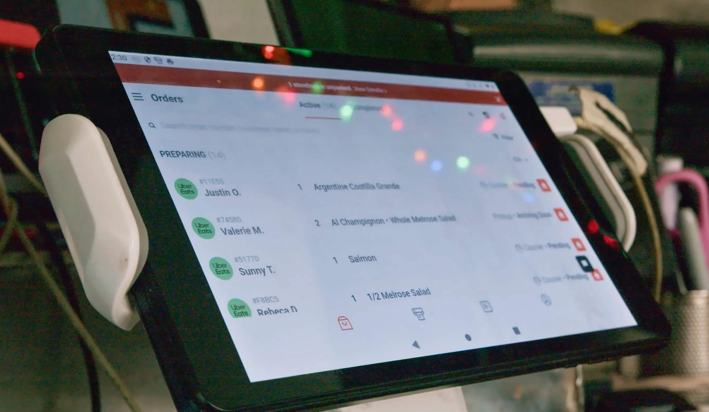 A modern restaurant POS system from Otter.