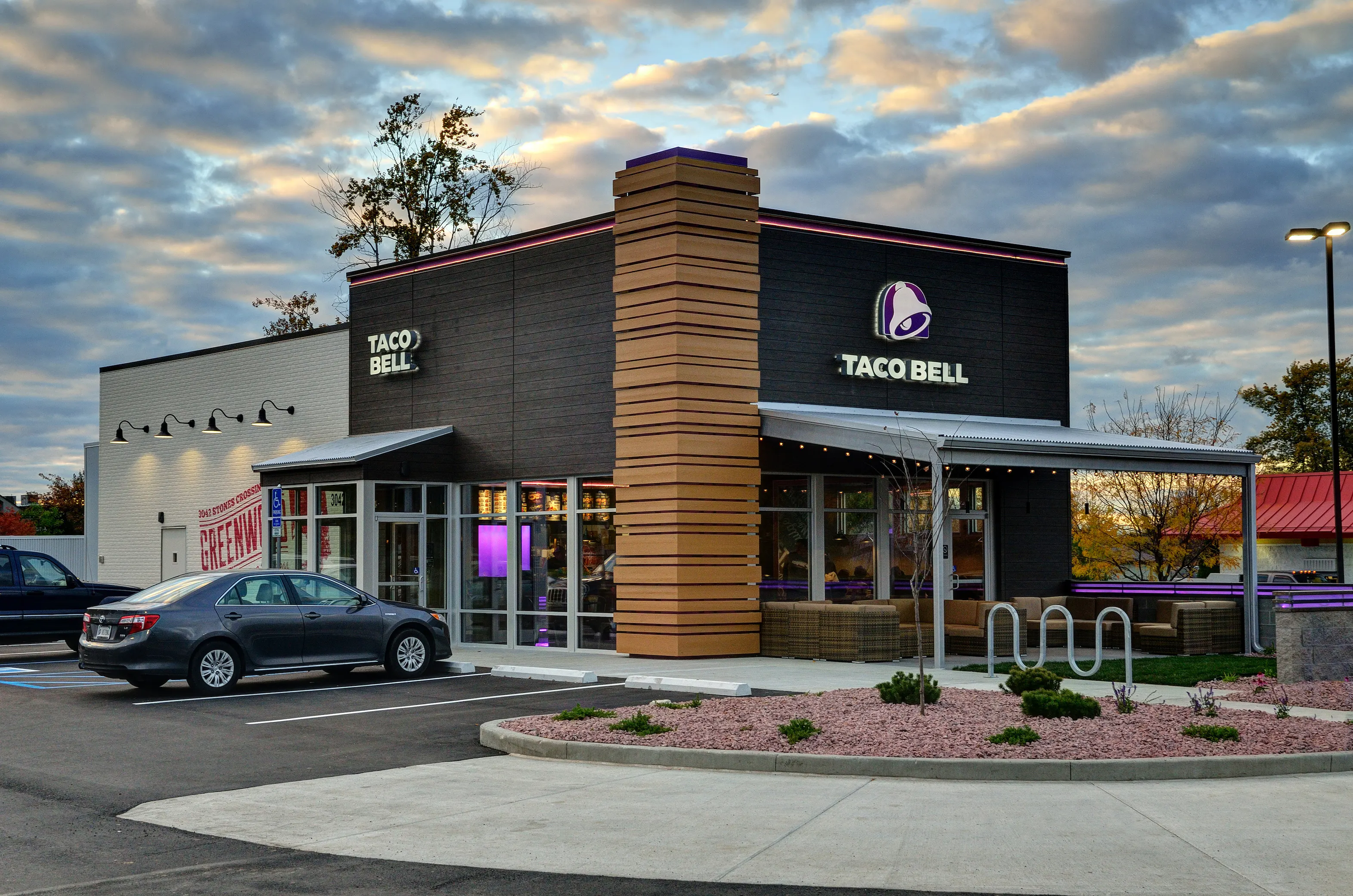 Outside a Taco Bell franchise with parking lot.