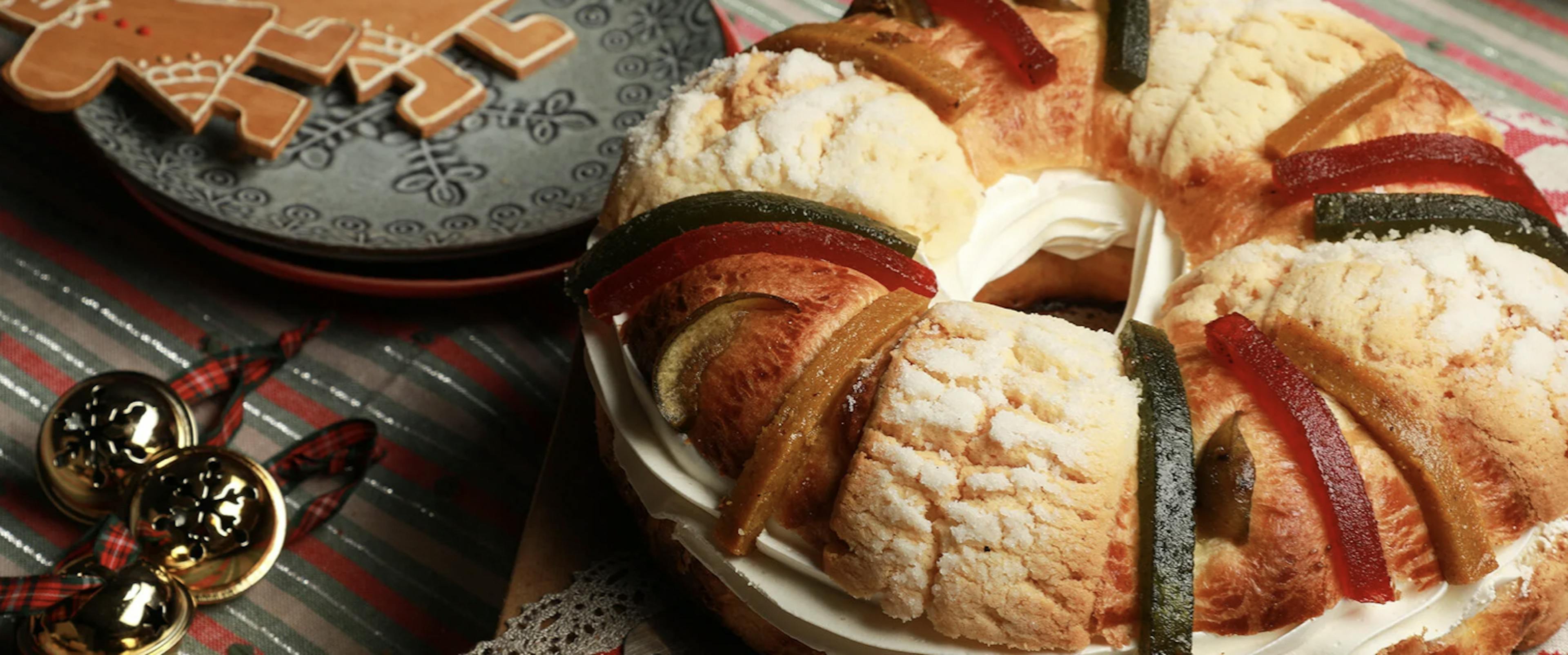 Image of a Rosca de Reyes, traditional holiday dessert in Mexico