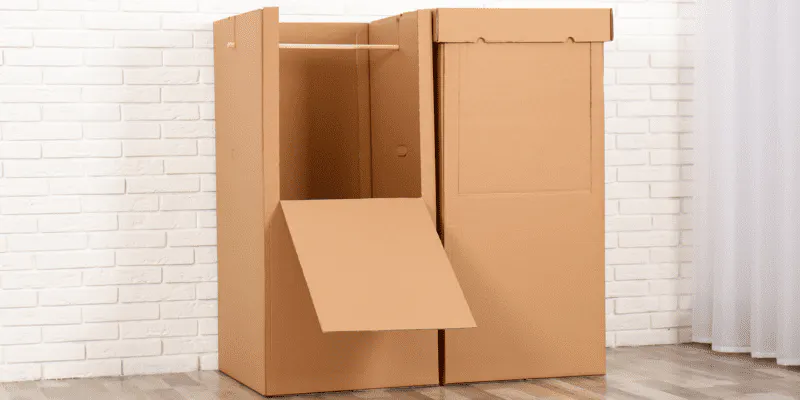 cartons penderie 