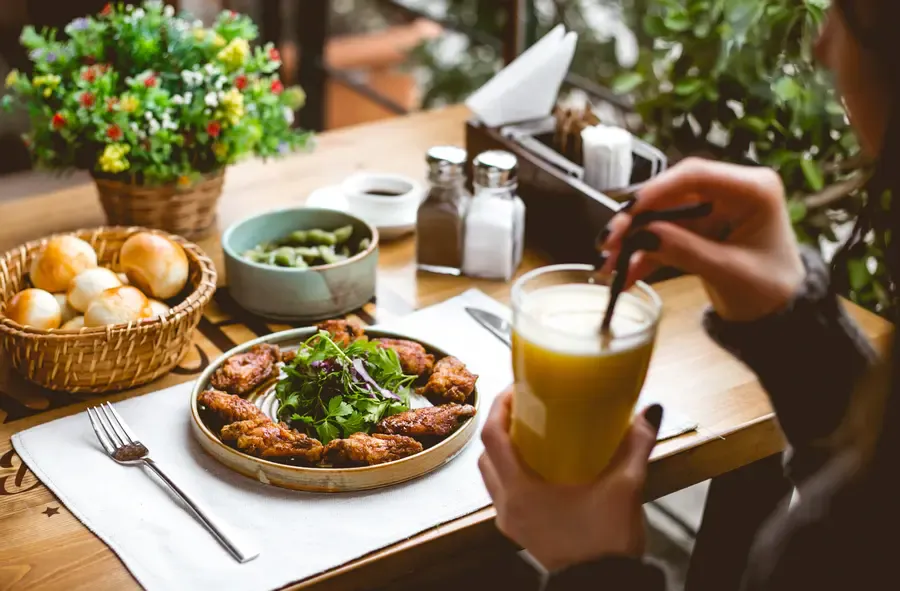 repas au restaurant 