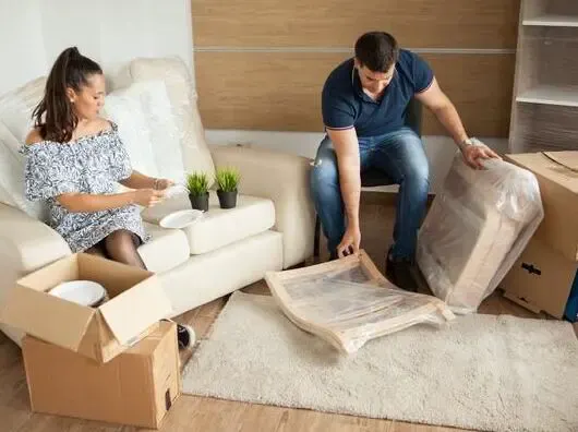 Emménager à deux : 5 astuces pour se mettre d’accord sur la déco