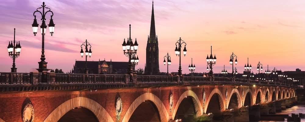 vue pont de pierre Bordeaux 