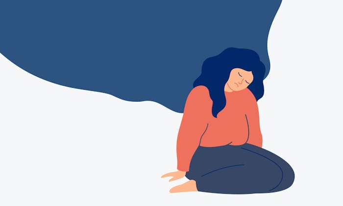 Kona krýpur, er leið á svip, með lokuð augun og höfuðið lítur niður til jarðar.