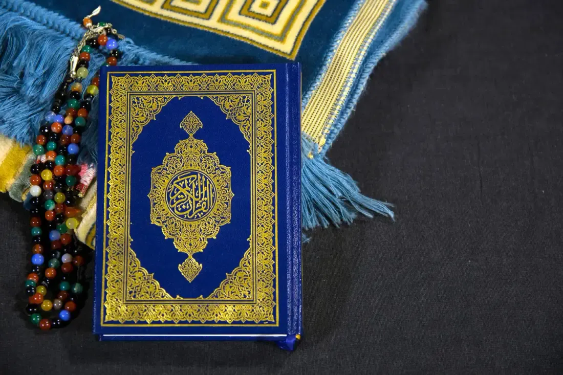 Tasbih, ilustrasi untuk artikel "Ikhtishar 'Ulumil Hadits Bab 27: Sifat Riwayat Hadits"