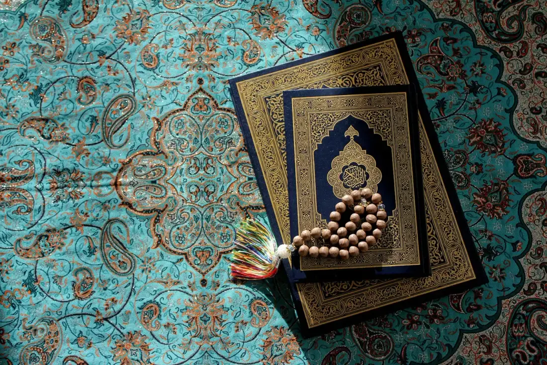 Tasbih, ilustrasi untuk artikel "Ikhtishar 'Ulumil Hadits Bab 22: Al-Maudhu'"