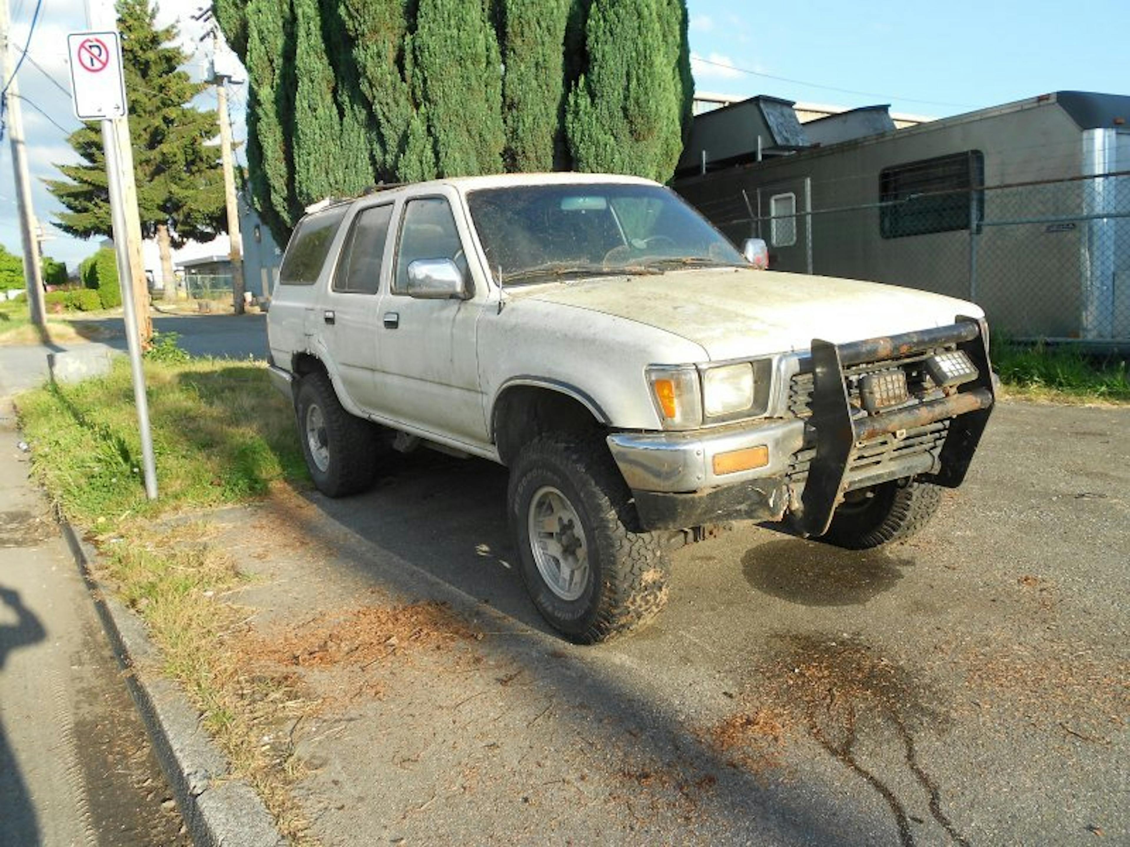 Nick's Auto Towing picking up a 4Runner