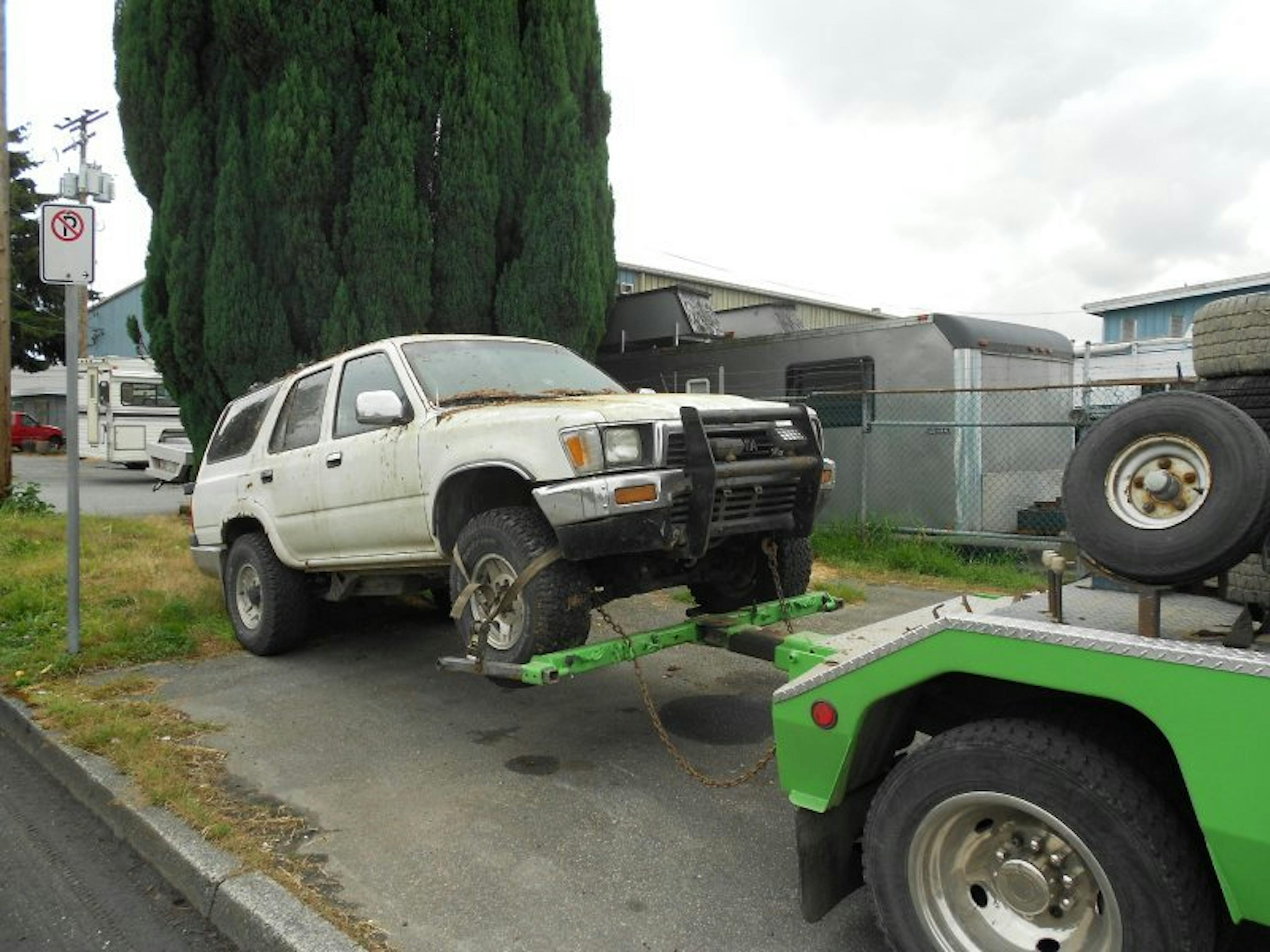 Nick's Auto Towing picking up a 4Runner