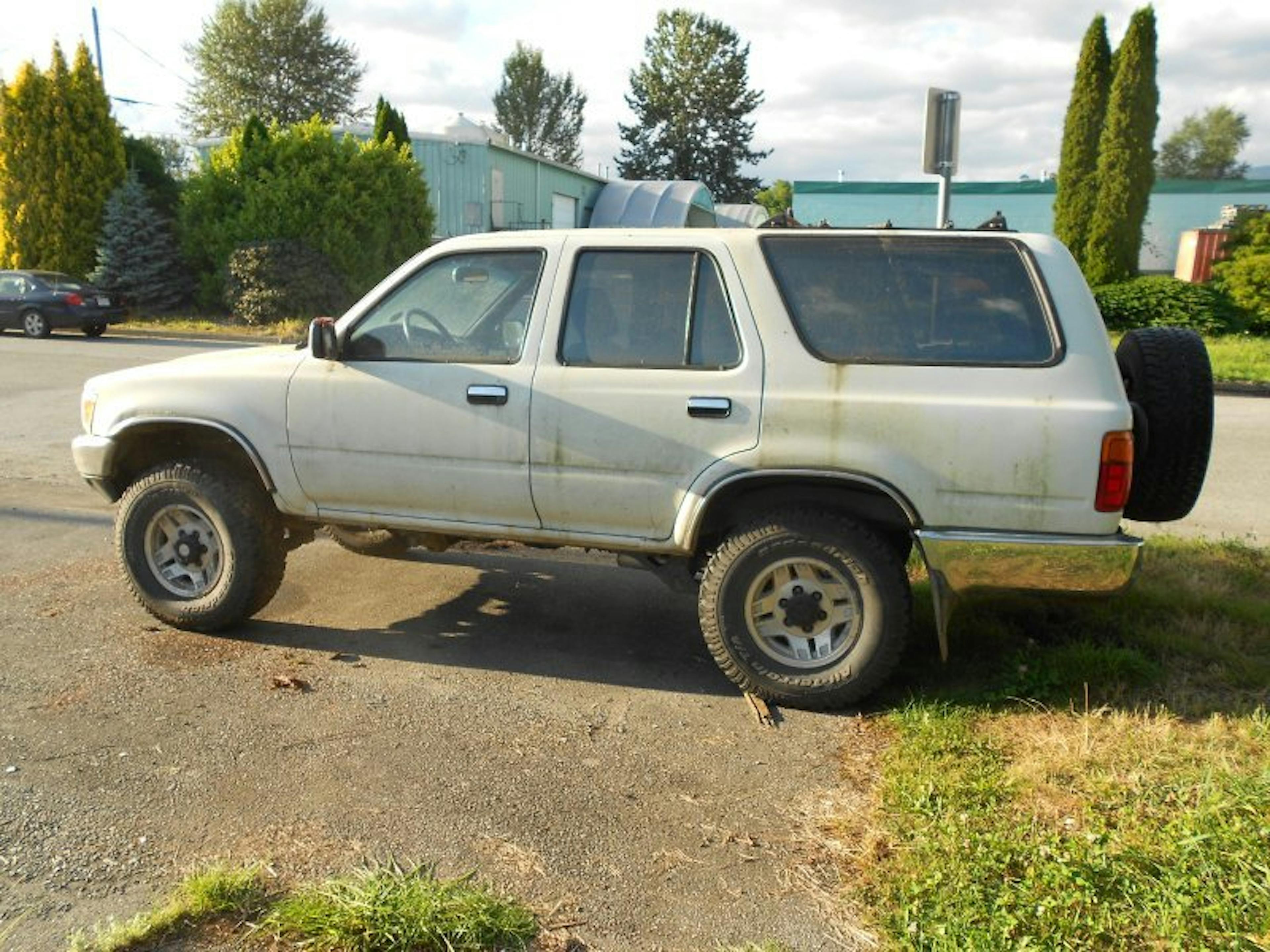 Nick's Auto Towing picking up a 4Runner