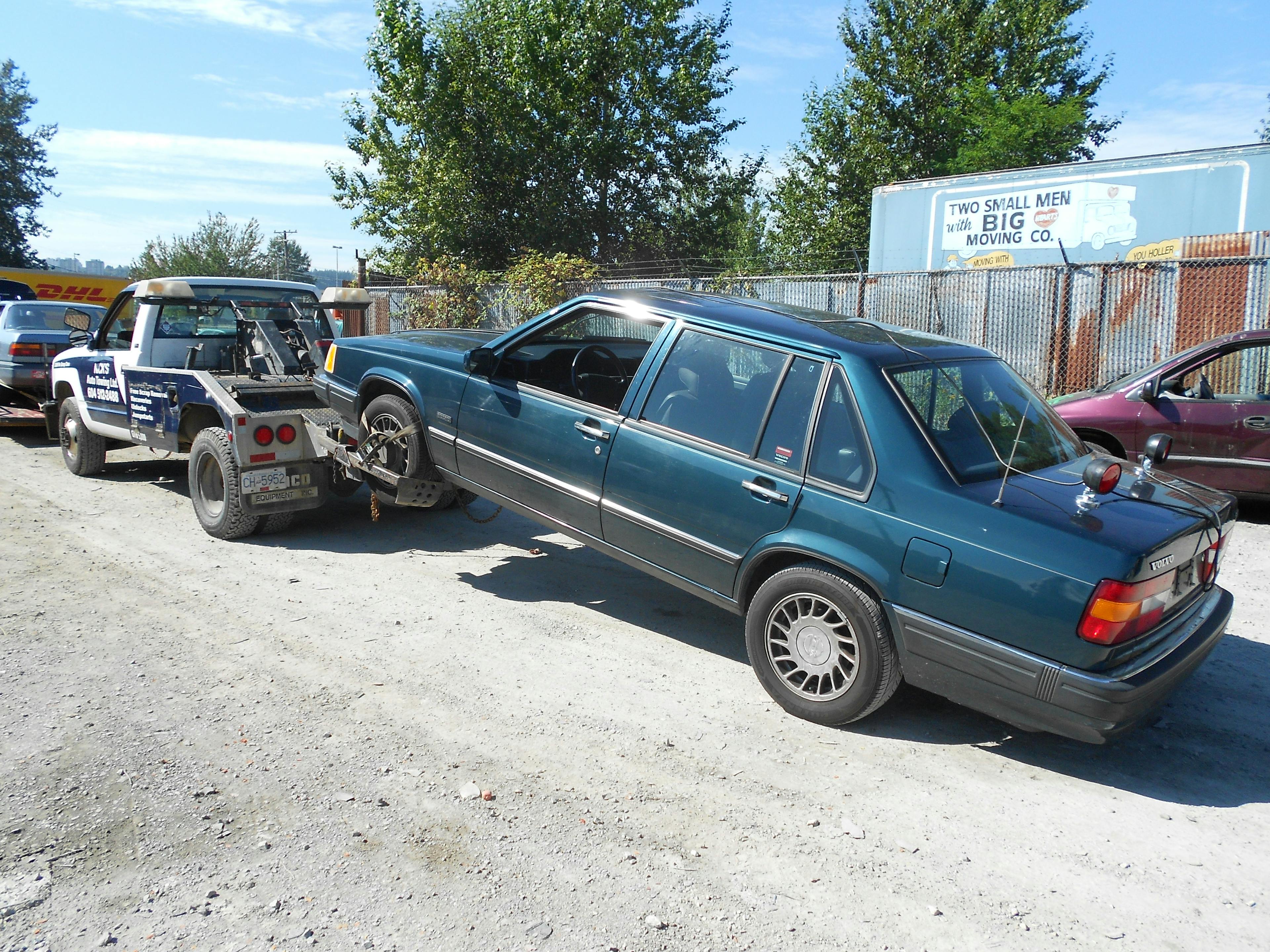 Volvo being hauled by Nick's Auto Towing
