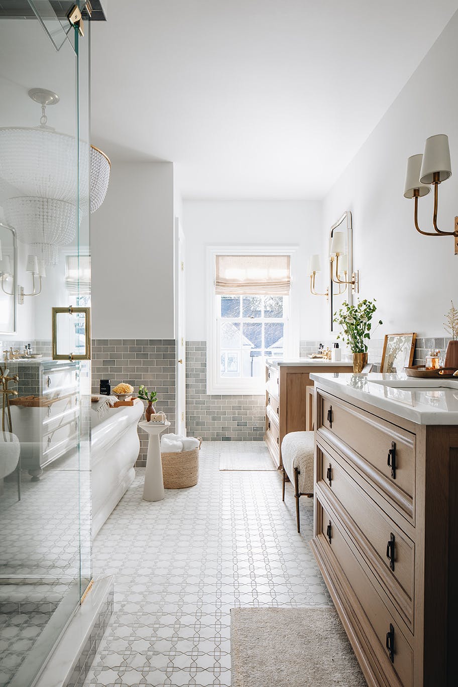 Nicole-Green-Design-Project-Chevy-Chase-Historic-East-Coast-Home-Main-Bathroom